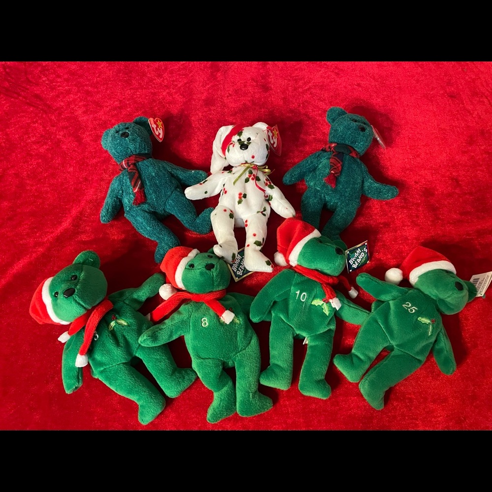 Lot of 7 Christmas Beanie Babies